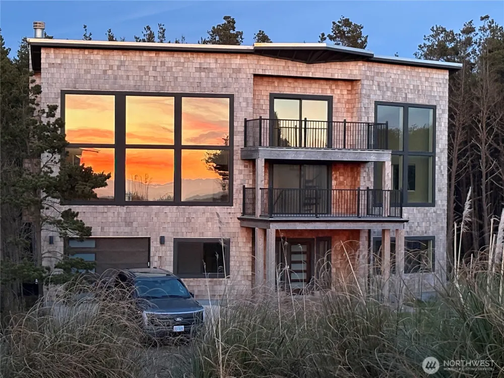 27712 I LANE Ocean Park, WA 98640