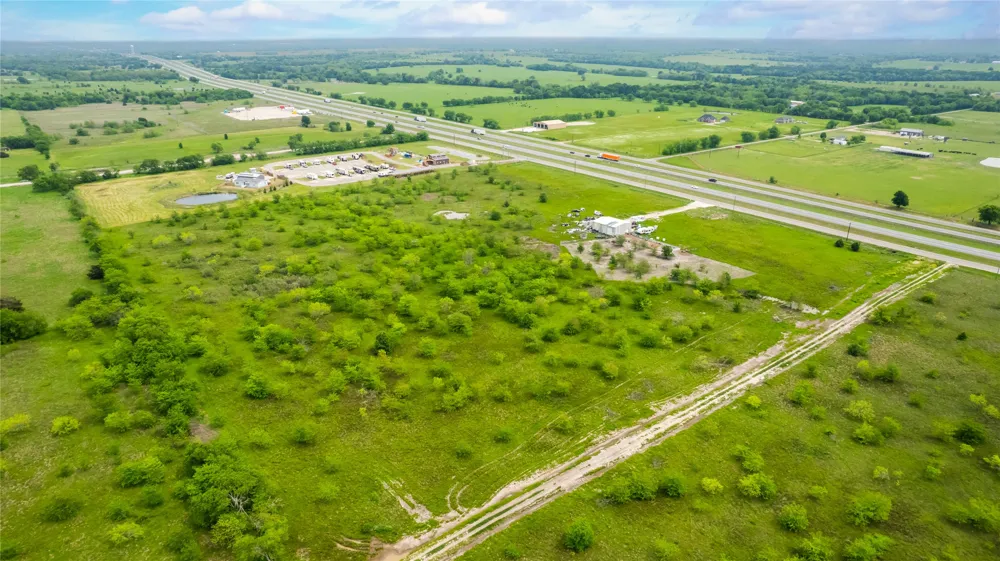 5912 E Interstate  30 Campbell, TX 75422
