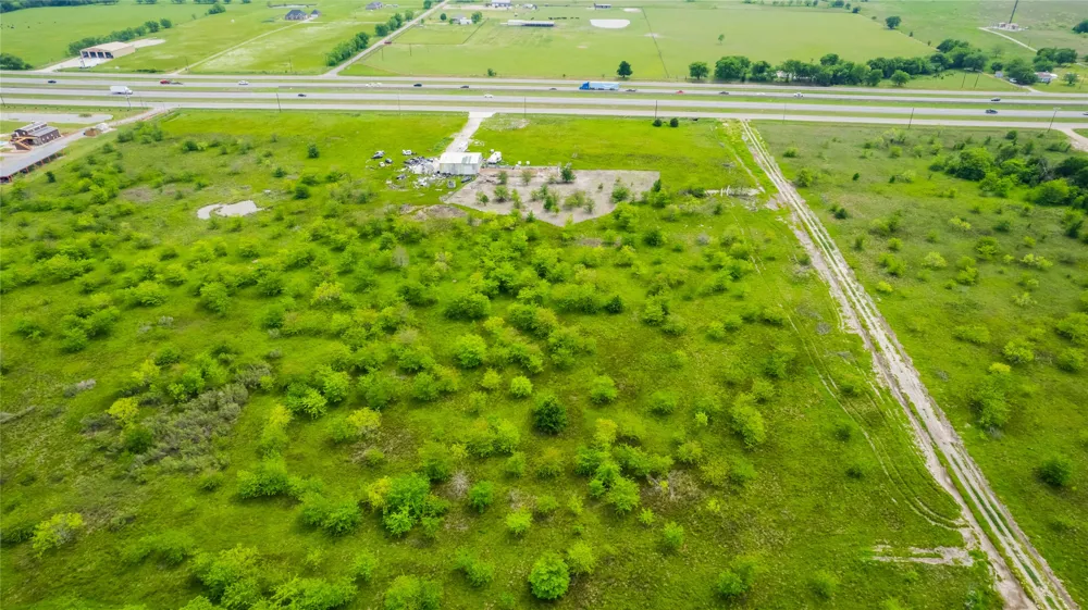 5912 E Interstate  30 Campbell, TX 75422