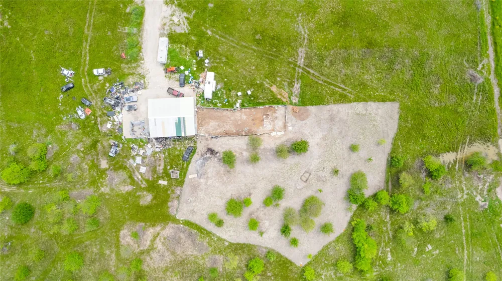 5912 E Interstate  30 Campbell, TX 75422