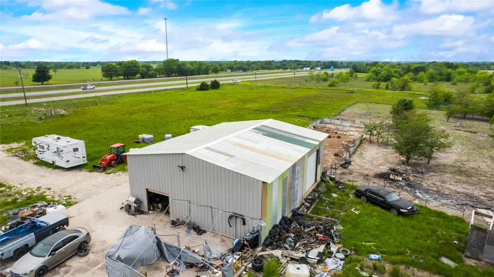 5912 E Interstate  30 Campbell, TX 75422