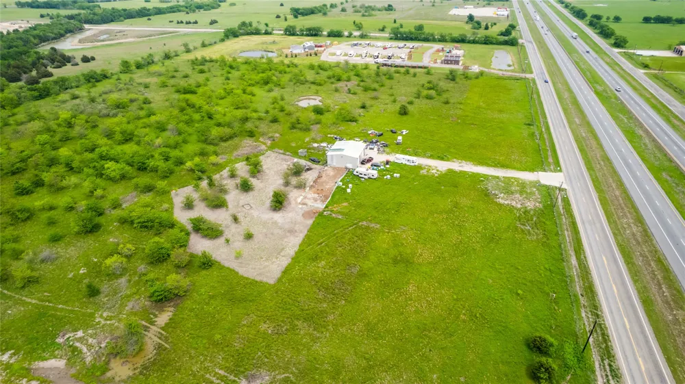 5912 E Interstate  30 Campbell, TX 75422