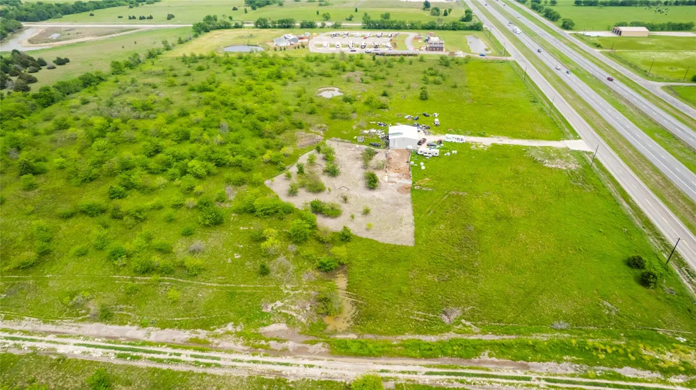 5912 E Interstate  30 Campbell, TX 75422
