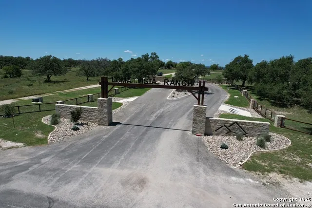23 loma vista Kerrville, TX 78028