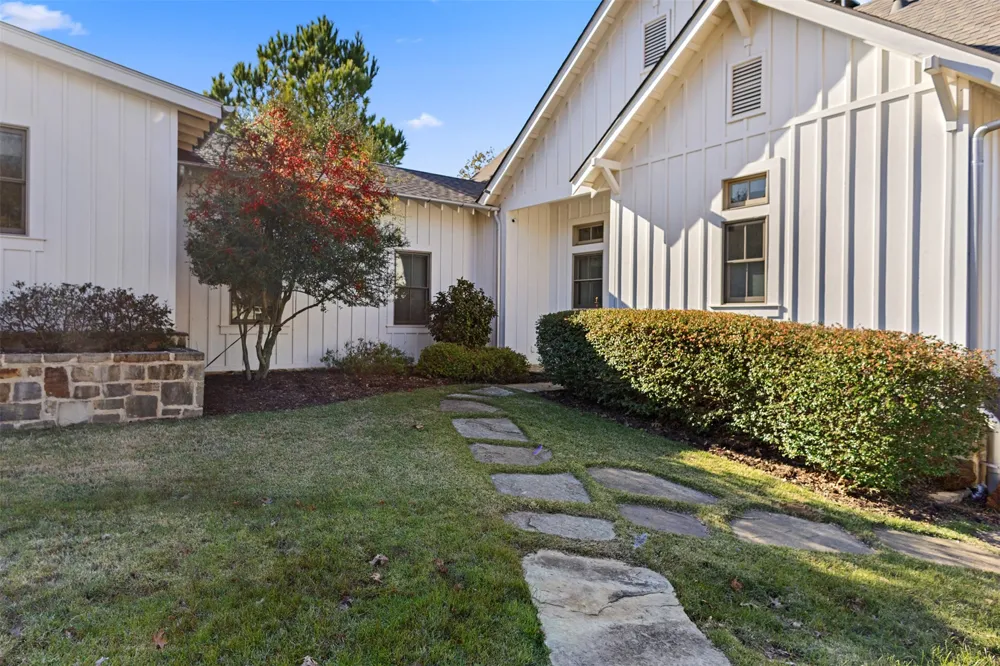 4521 W Cove Court Malakoff, TX 75148