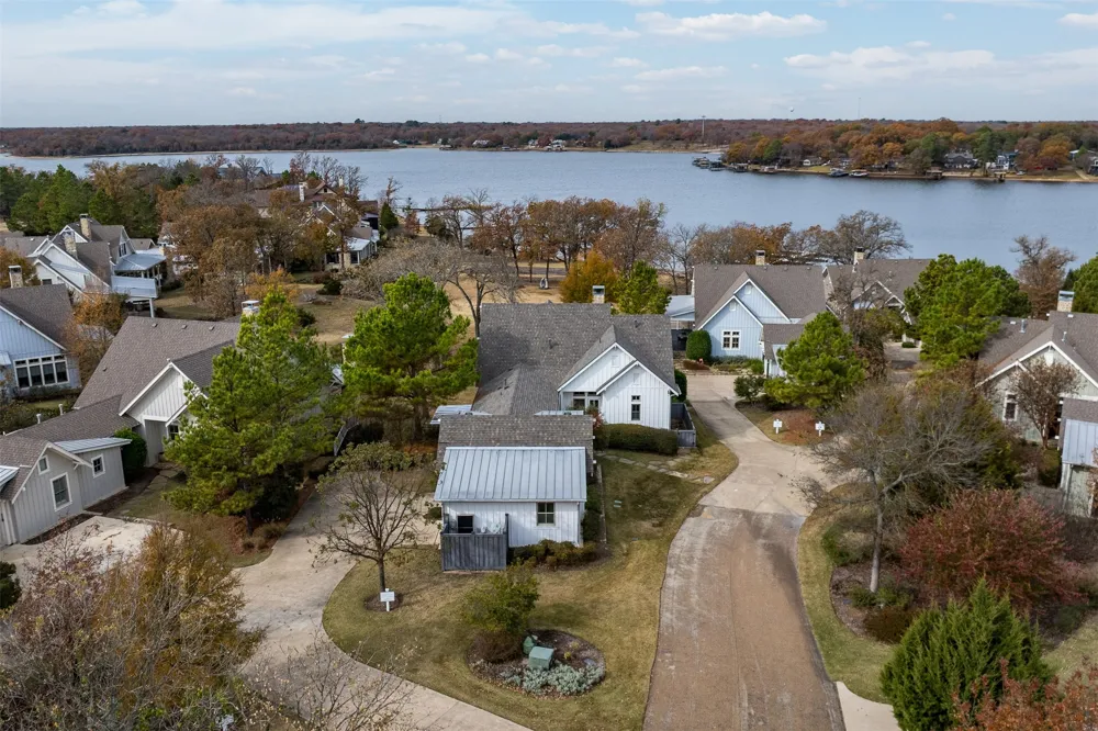 4521 W Cove Court Malakoff, TX 75148