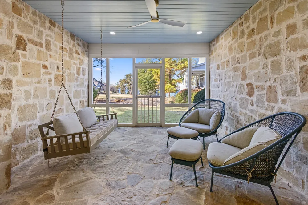 4521 W Cove Court Malakoff, TX 75148