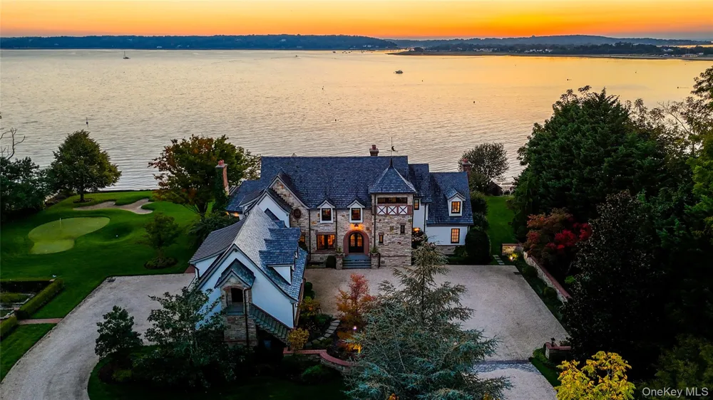 200# Centre Island Road Centre Island, NY 11771