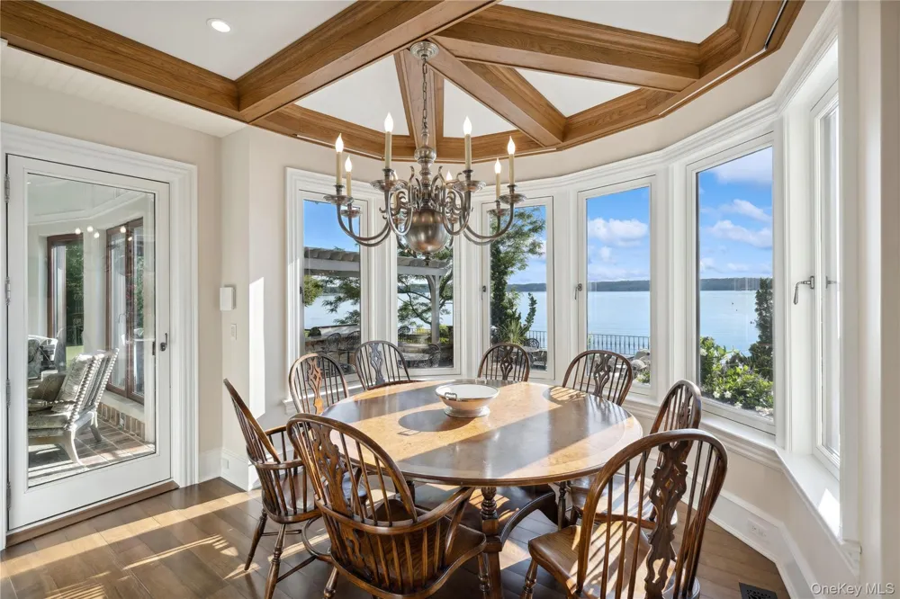 200# Centre Island Road Centre Island, NY 11771
