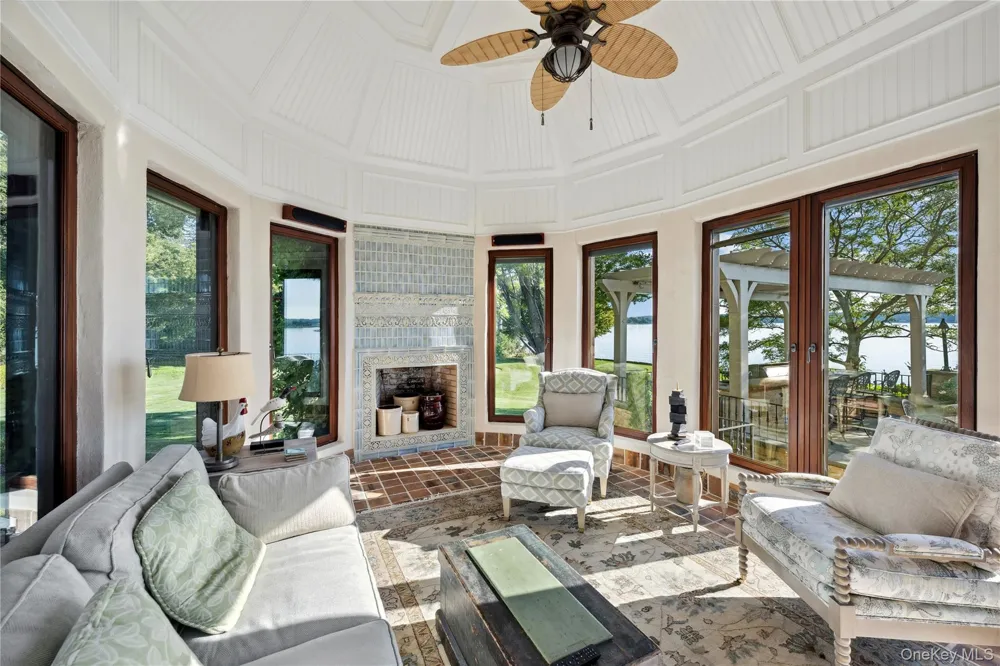 200# Centre Island Road Centre Island, NY 11771