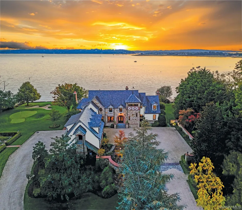 200# Centre Island Road Centre Island, NY 11771
