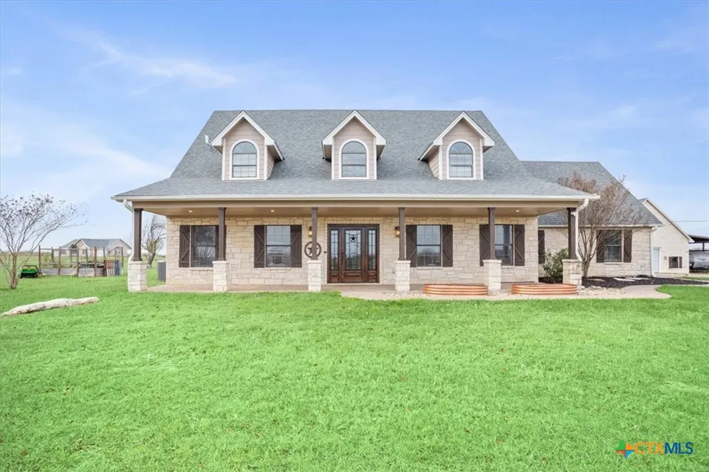 8600 Five Wells Road Rogers, TX 76569