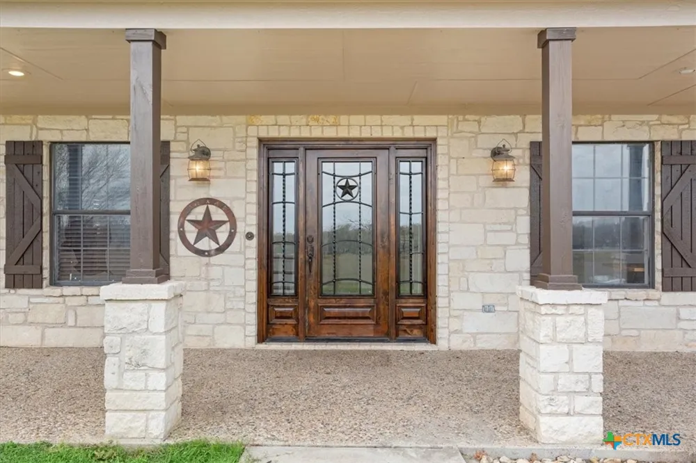 8600 Five Wells Road Rogers, TX 76569