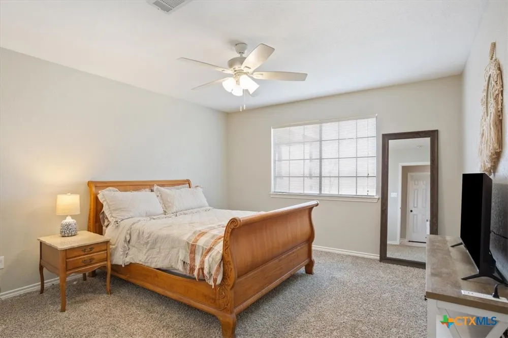 8600 Five Wells Road Rogers, TX 76569