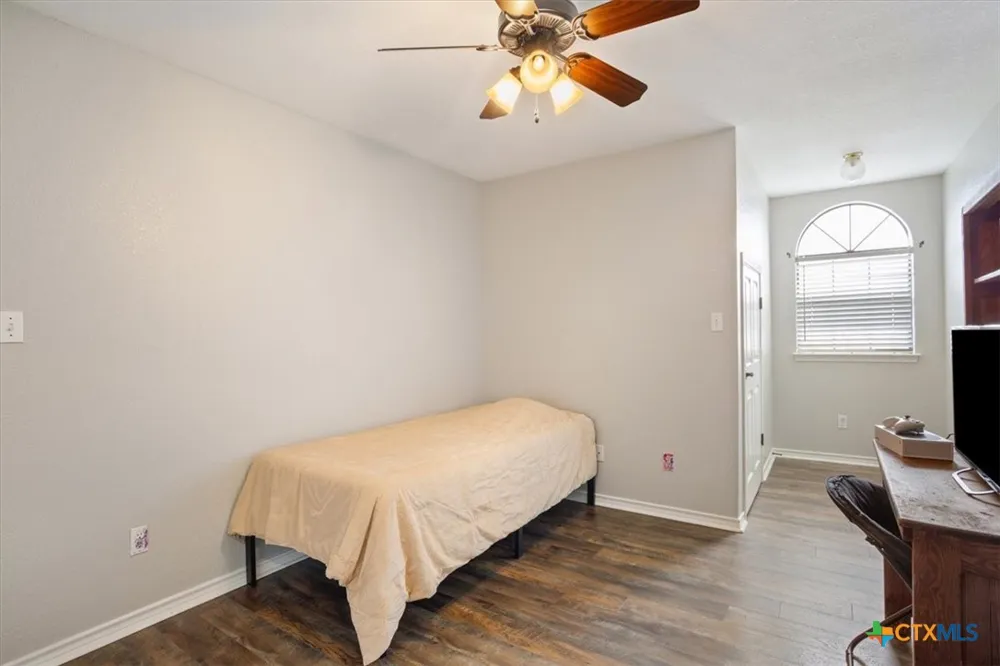 8600 Five Wells Road Rogers, TX 76569
