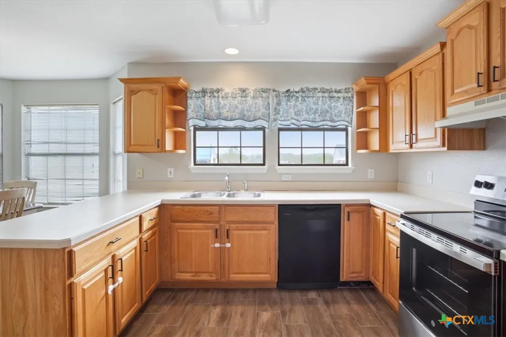 8600 Five Wells Road Rogers, TX 76569