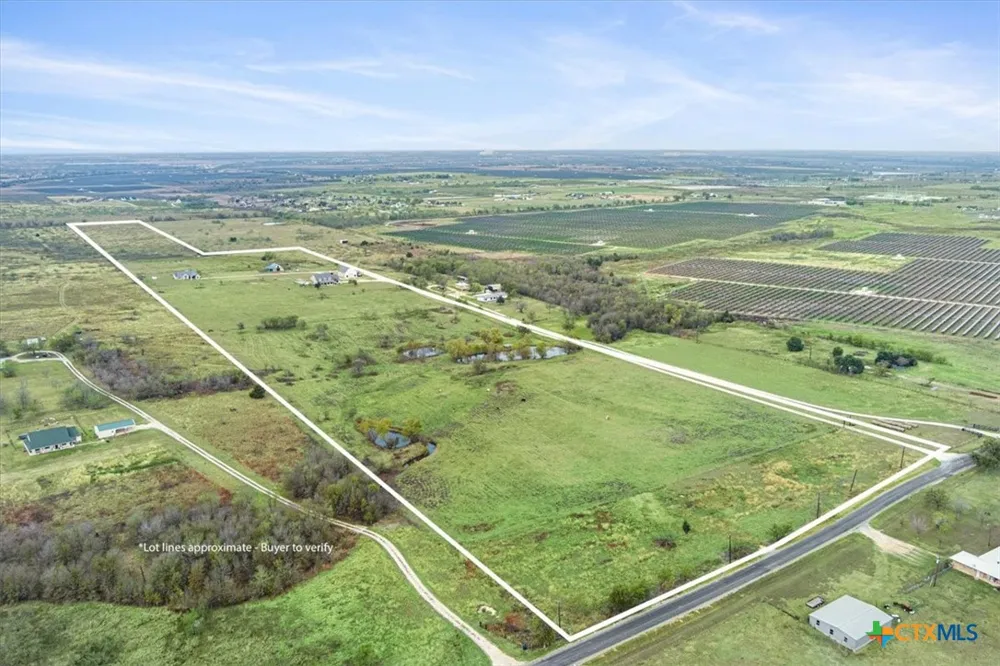 8600 Five Wells Road Rogers, TX 76569