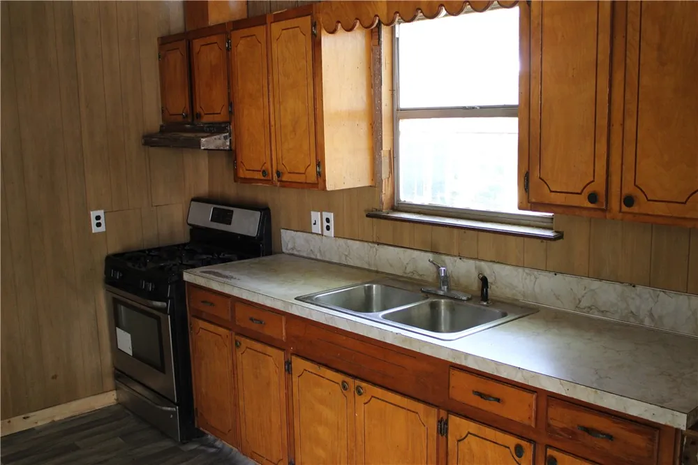 651 Trevino Street Alice, TX 78332