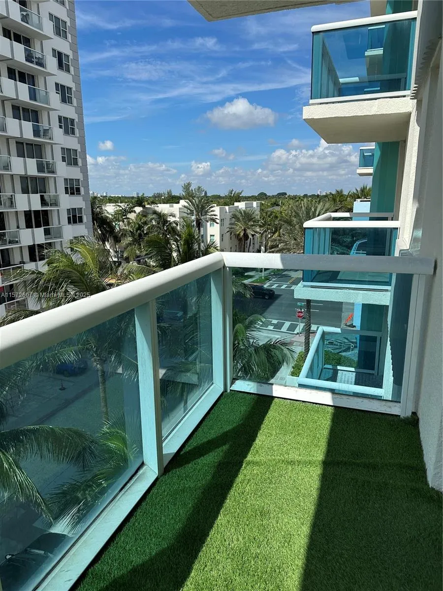 9201 Collins Ave #524 Surfside, FL 33154