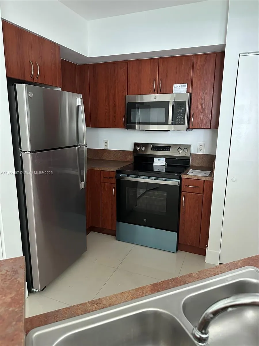 9201 Collins Ave #524 Surfside, FL 33154