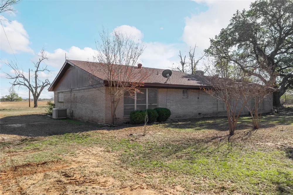4701 County Road 337 Early, TX 76802