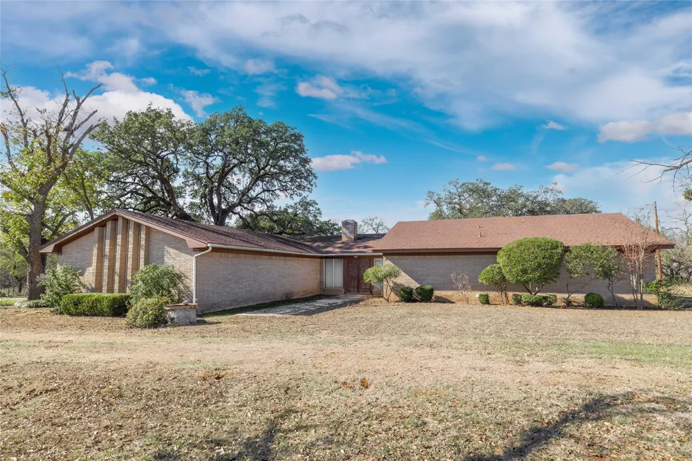 4701 County Road 337 Early, TX 76802