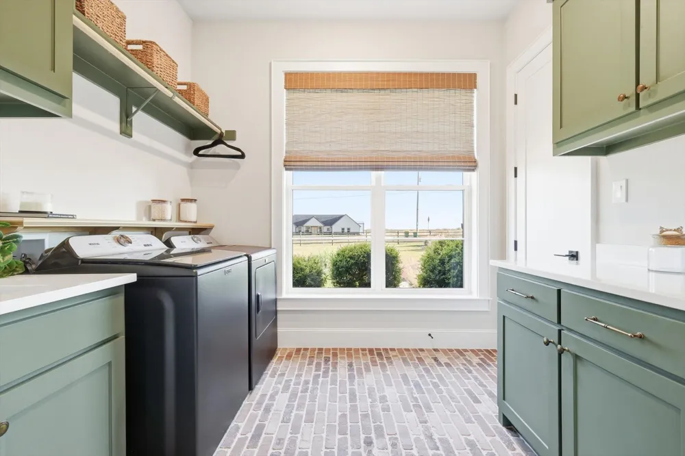 122 Ozro Road Maypearl, TX 76084