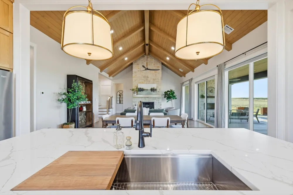 122 Ozro Road Maypearl, TX 76084