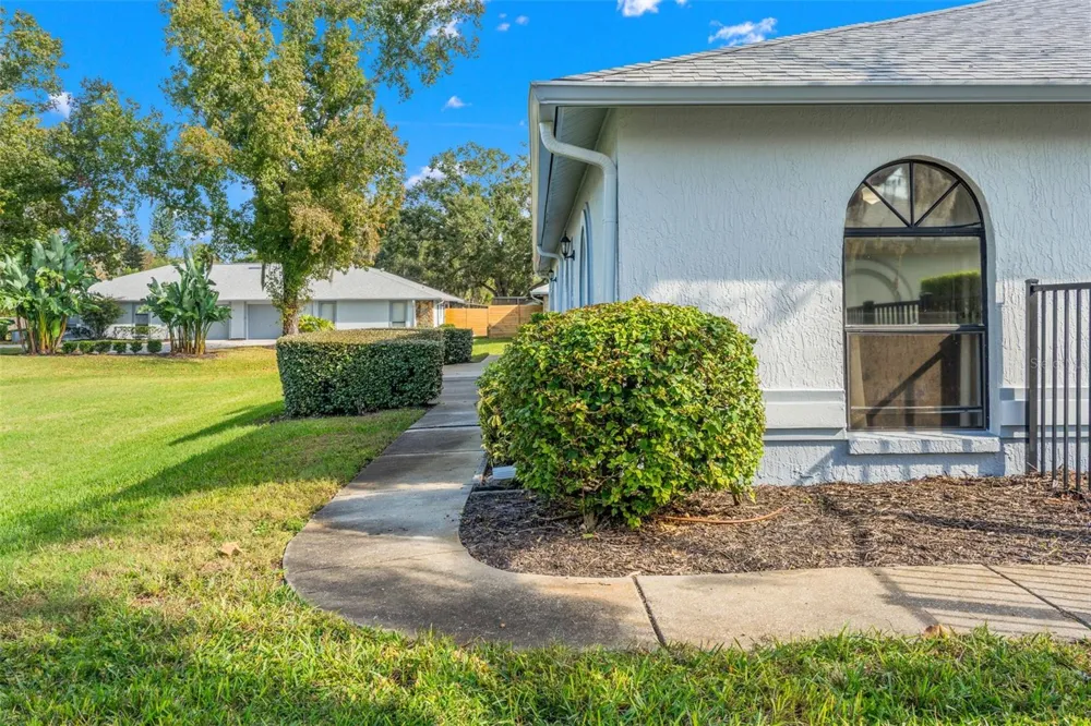 23315 CLUB VILLAS DRIVE Land O Lakes, FL 34639