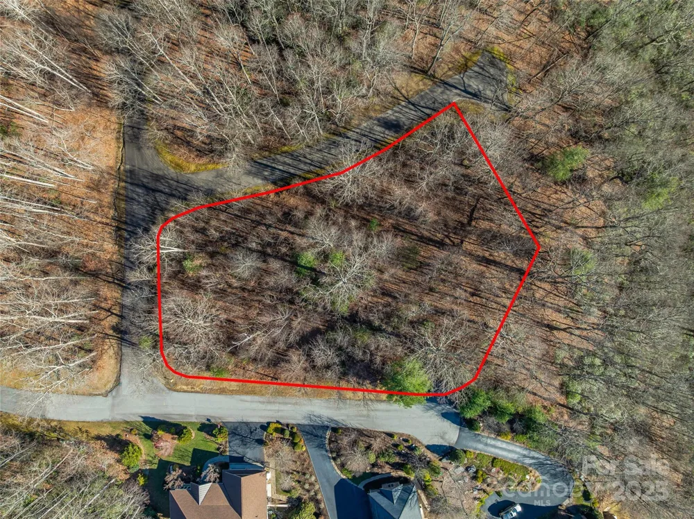 211 Ladys Fern Trail Laurel Park, NC 28739