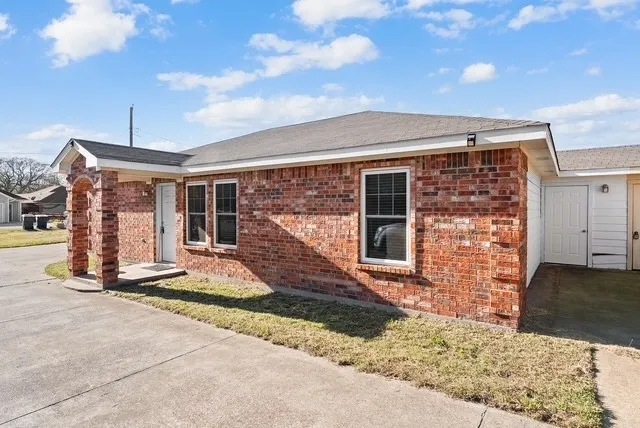 13741 Biggs Street Dallas, TX 75253