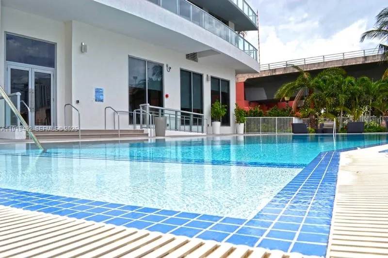 2602 E Hallandale Beach Blvd #R1807 Hallandale Beach, FL 33009