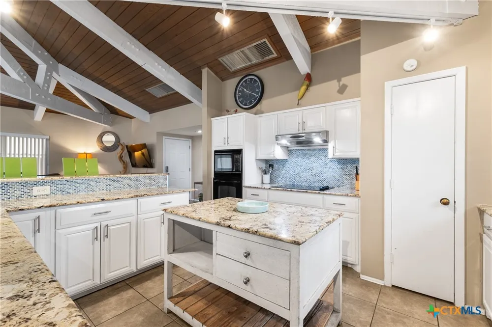 436 Shore Drive Port Mansfield, TX 78598