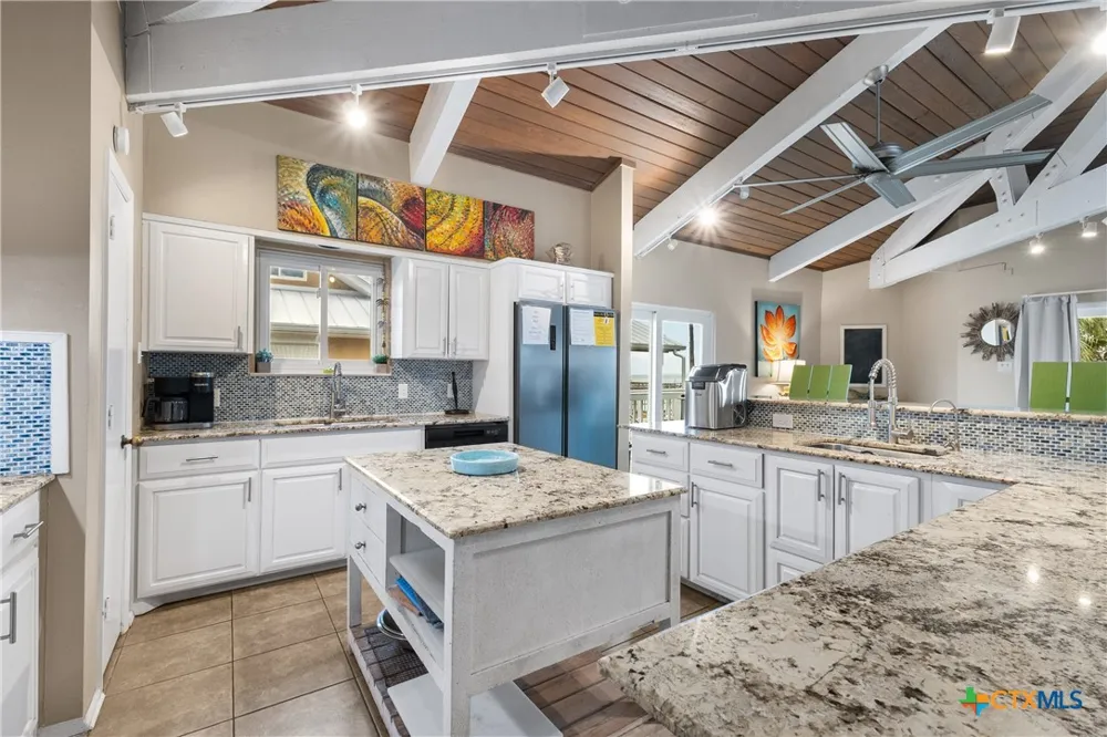 436 Shore Drive Port Mansfield, TX 78598