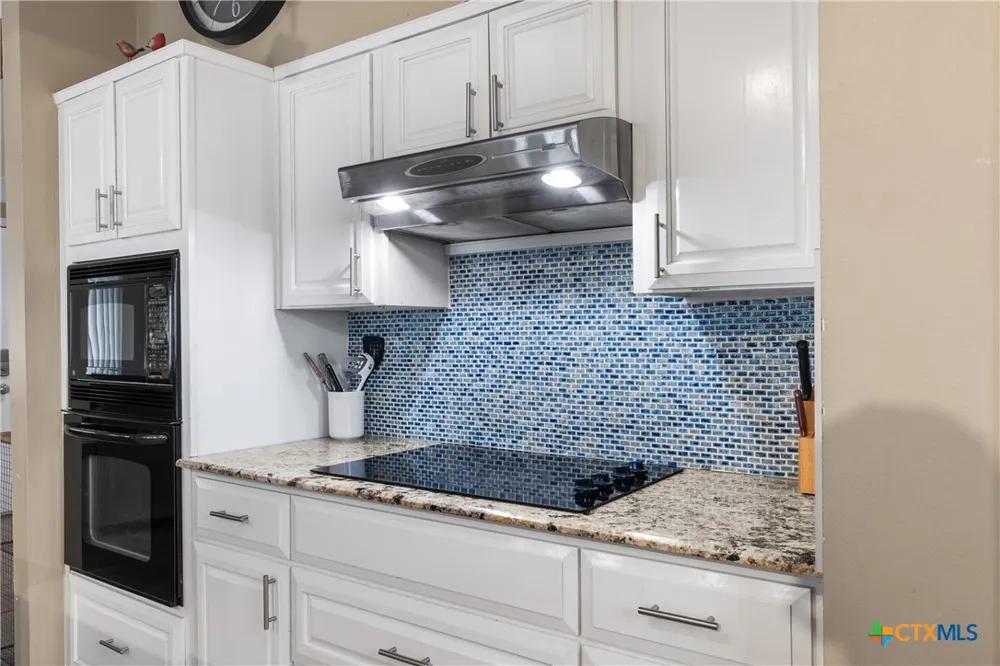 436 Shore Drive Port Mansfield, TX 78598