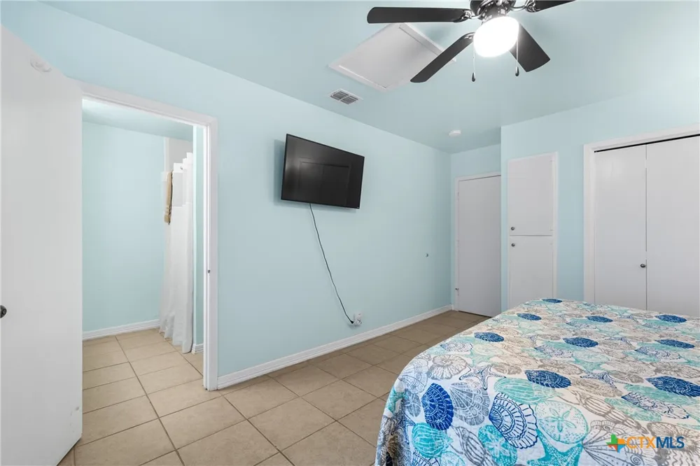 436 Shore Drive Port Mansfield, TX 78598