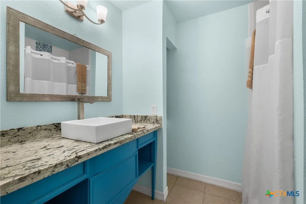 436 Shore Drive Port Mansfield, TX 78598