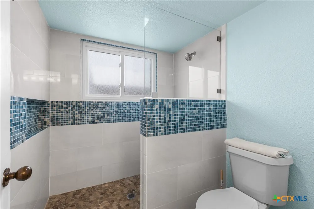 436 Shore Drive Port Mansfield, TX 78598