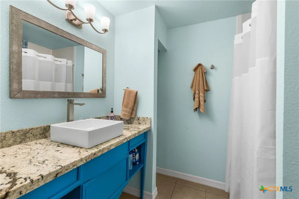 436 Shore Drive Port Mansfield, TX 78598