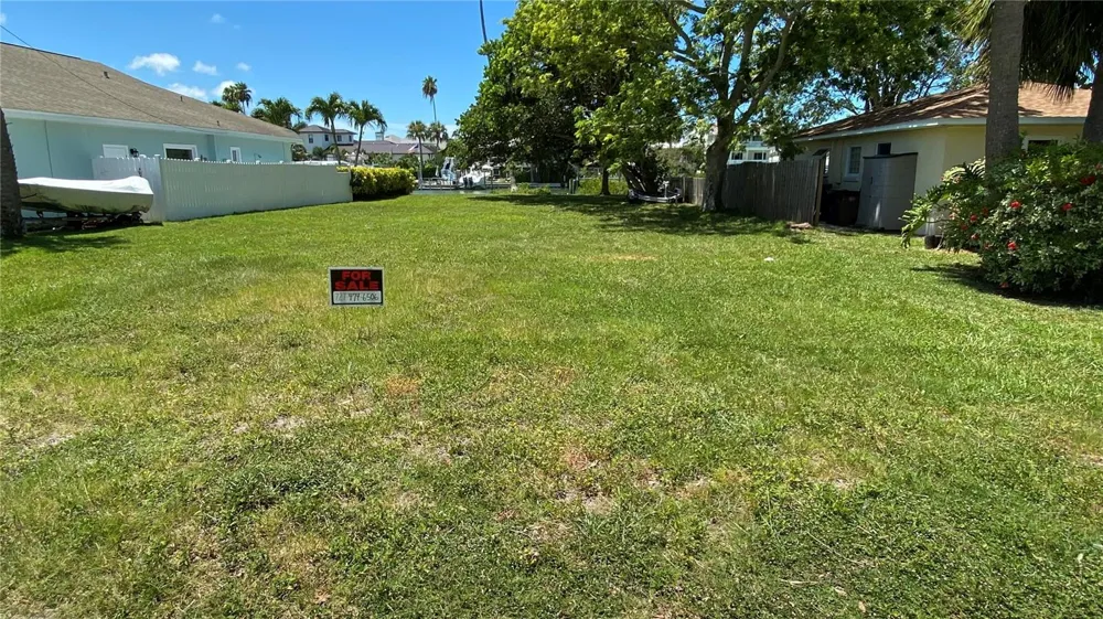 321 12TH AVENUE Indian Rocks Beach, FL 33785