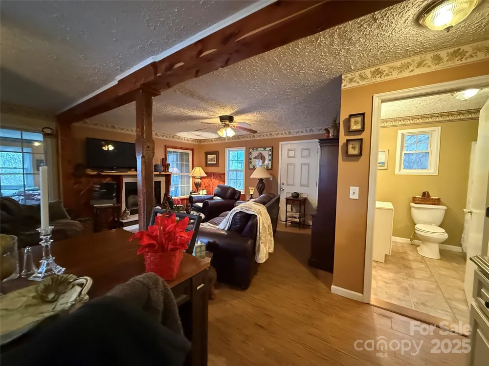 201 Mountain Vista Road Canton, NC 28716