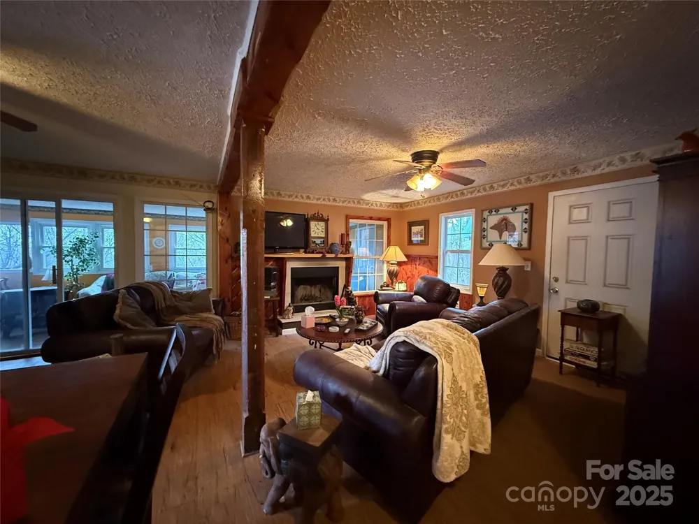 201 Mountain Vista Road Canton, NC 28716