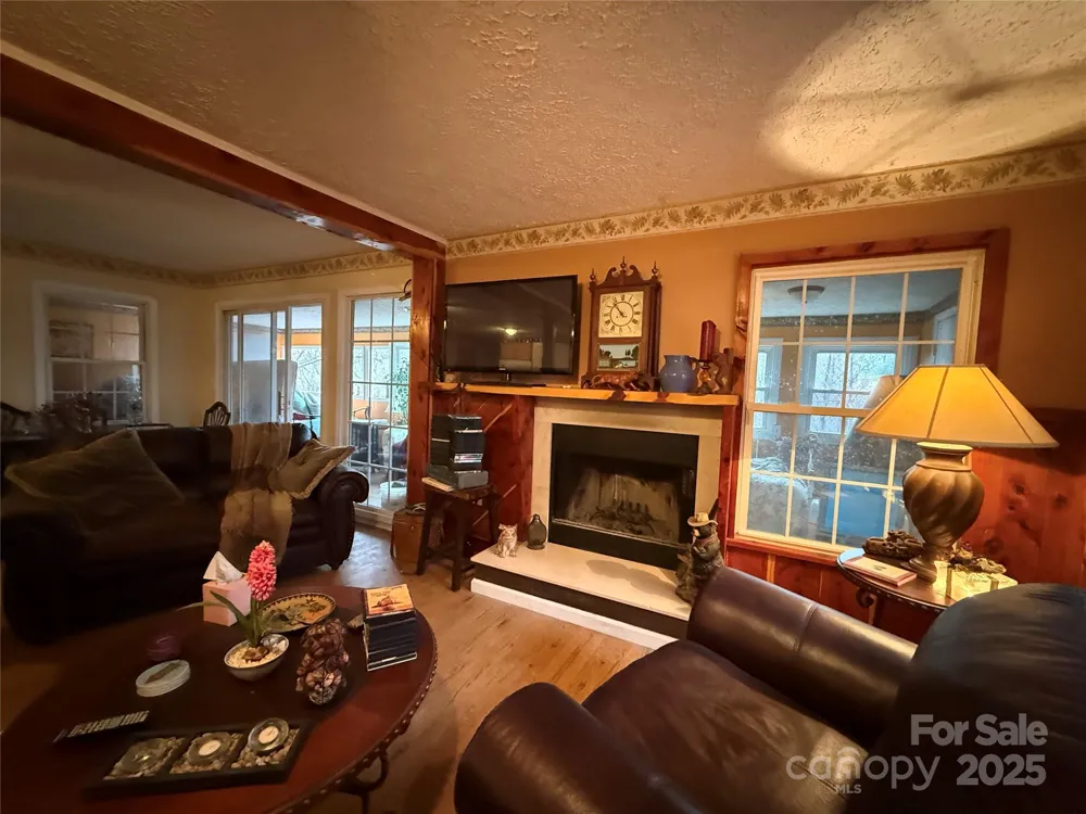 201 Mountain Vista Road Canton, NC 28716