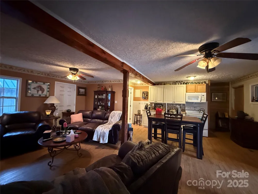 201 Mountain Vista Road Canton, NC 28716