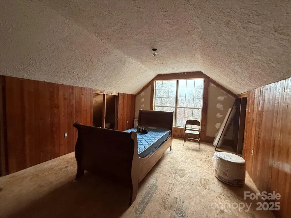 201 Mountain Vista Road Canton, NC 28716