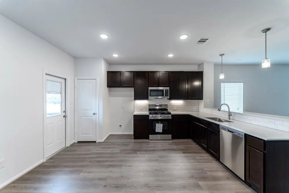 531 Yellowstone Drive Kyle, TX 78640