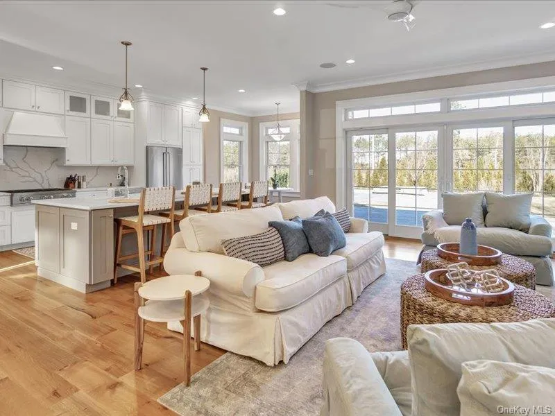 17 Adam Lane Westhampton Beach, NY 11978