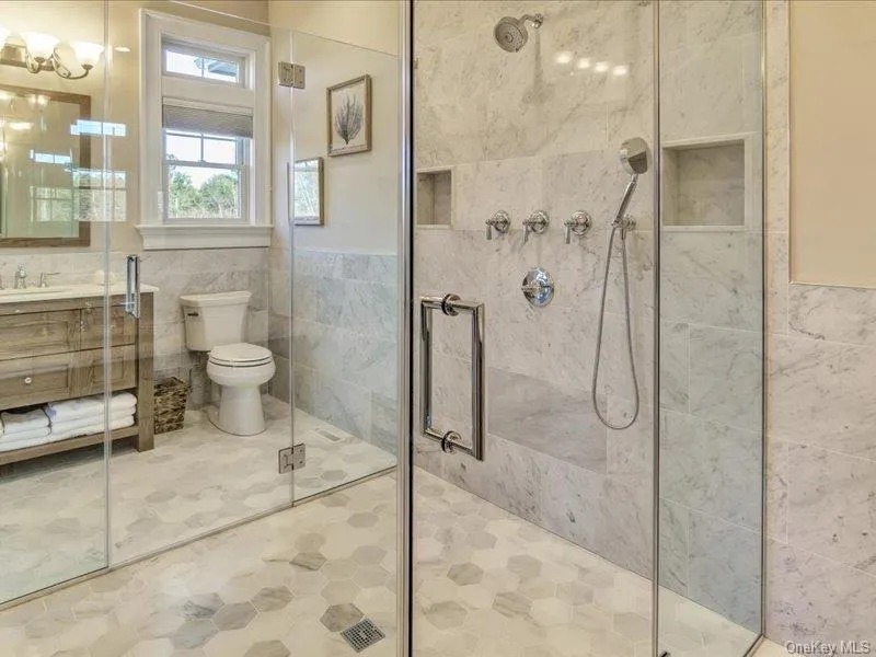 17 Adam Lane Westhampton Beach, NY 11978