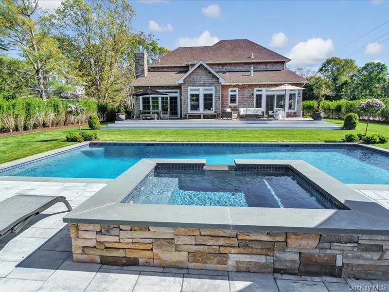 17 Adam Lane Westhampton Beach, NY 11978
