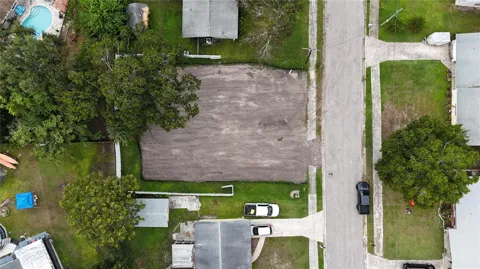 436 COUNTRY CLUB DRIVE